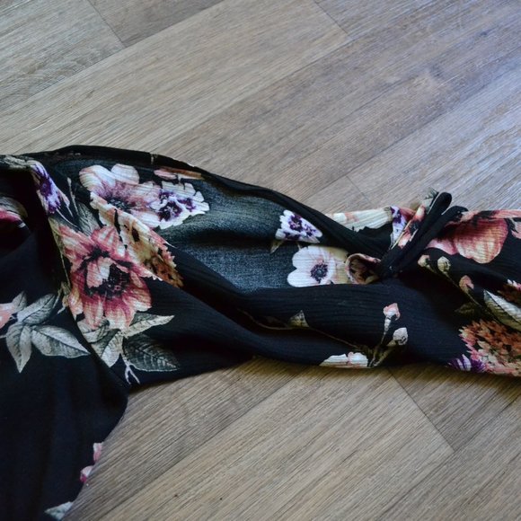 Black Wrap Floral Coldshoulder Bellsleeve Maxi Dress Side Slit Women Size Small - Picture 3 of 11
